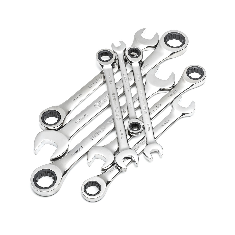 Ratchet combination wrench reversible